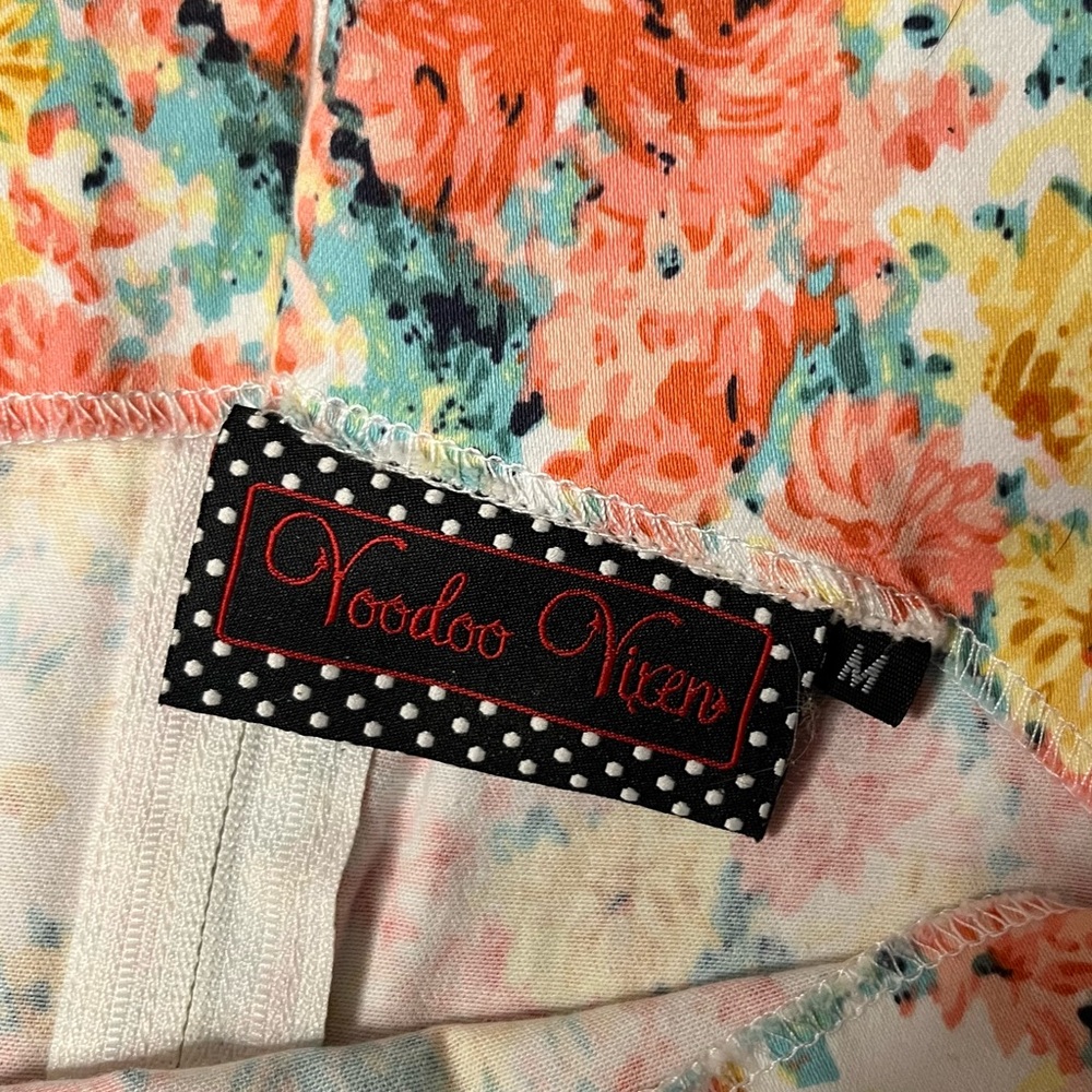 VOODOO VIXEN Floral Dress Fit & Flare Sleeveless Retro Pin Up Size Medium - Picture 9 of 12